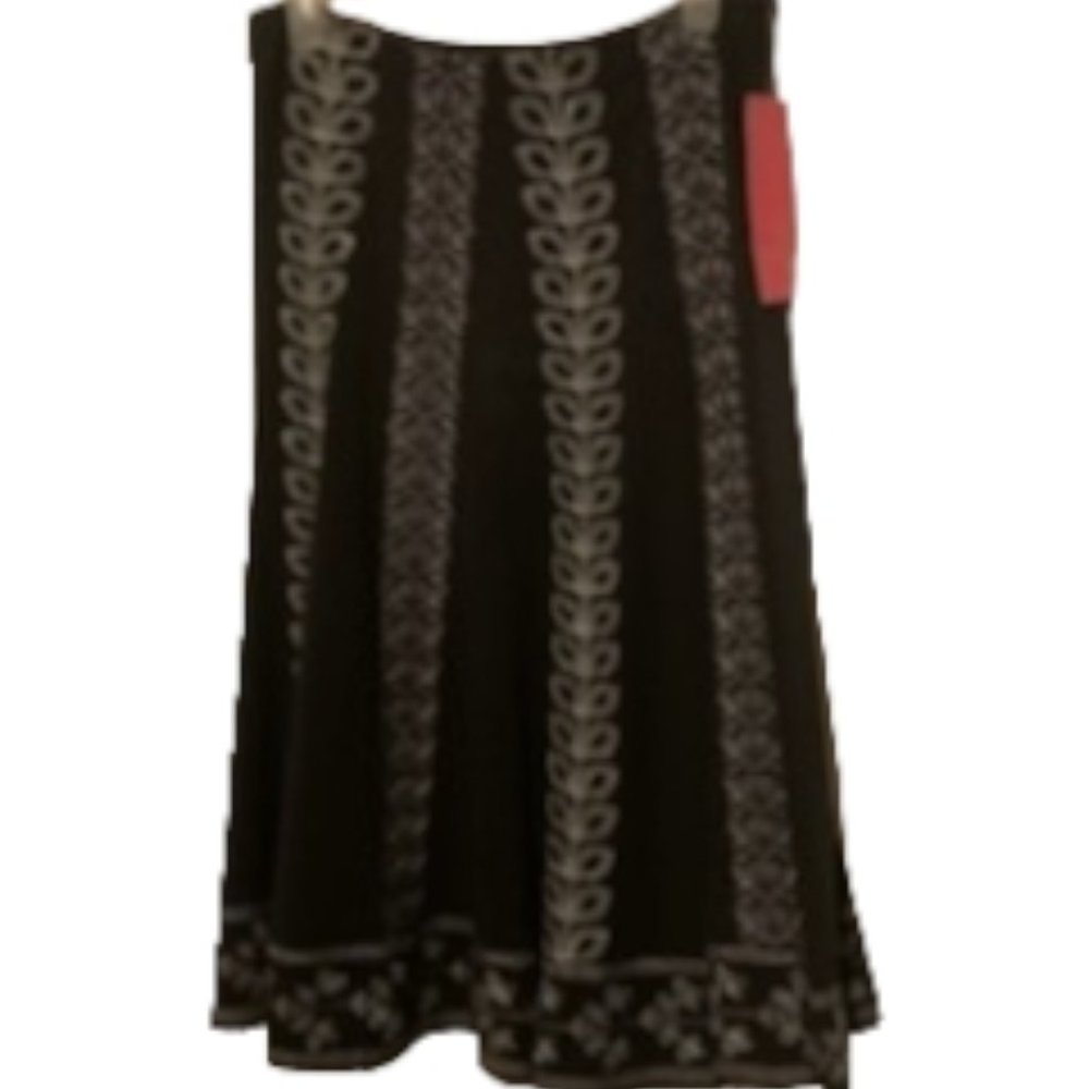 Sunny Leigh Black Silver Skirt Size 8
